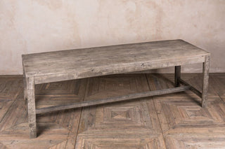 oak dining table