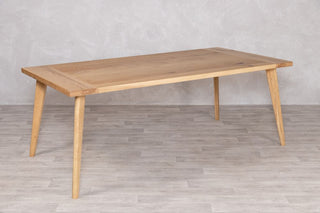 oak-tapered-table-with-stained-oak-top