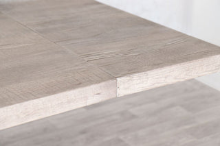 oak-table-top-corner