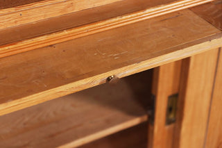 sliding-door-close-up