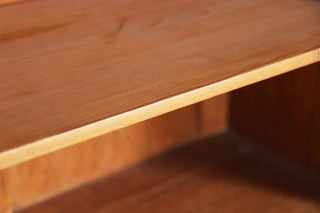 shelf-close-up