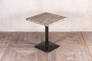 pedestal-table-with-oiled-top