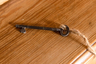 antique-pine-victorian-cabinet-close-up
