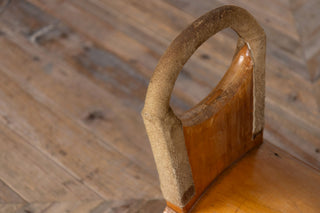 vintage-wooden-gym-saddles-close-up