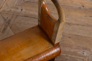 vintage-wooden-gym-saddles-close-up