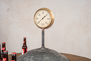 Industrial Pressure Gauge Bar Table