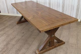 reclaimed pine dining table