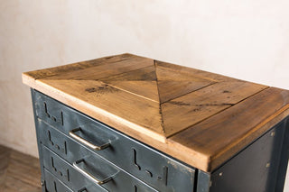 reclaimed pine top shelving