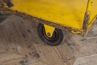 yellow-trolley-wheels