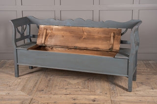 hall-bench-storage