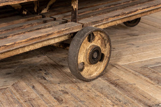 Industrial Shop Display Shelving Unit