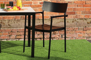 miami-outdoor-aluminium-chair-black-lifestyle