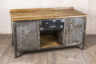 restaurant server station