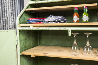 restaurant waiter station