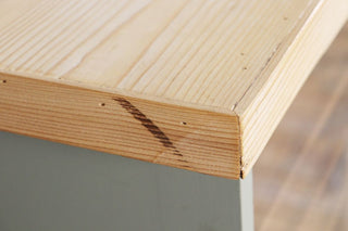 cabinet-corner-close-up