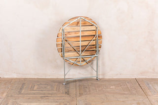 round-galvanised-folding-table