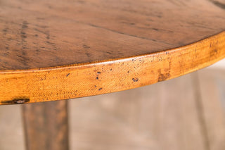 round pedestal table