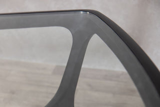 rowan-dining-table-glass-top-close-up-black