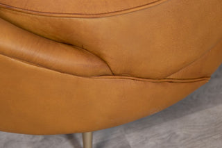 roxy-leather-sofa-light-camel-close-up