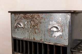 rustic-waiter-station