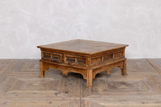 rustic farmhouse coffee table