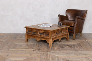 rustic farmhouse coffee table