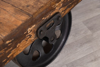 coffee-table-wheel-table