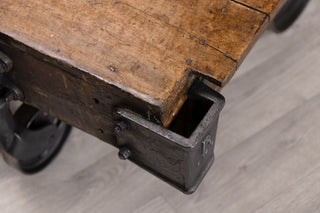 metal-industrial-detail-of-coffee-table