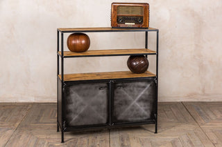 shelving unit