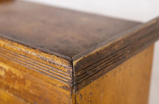 small-cabinet-makers-chest-of-drawers-top