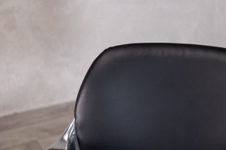 spitfire-dining-chair-black-backrest