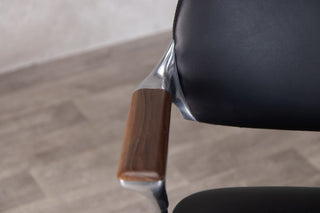 spitfire-dining-chair-black-armrest