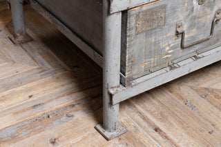 large-metal-workbench