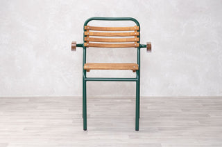 green-summer-chair-with-arms-front