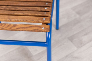 blue-summer-chair-with-arms-seat