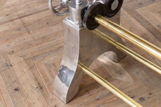 height-adjustable-industrial-table-base-close-up