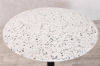 terrazzo-outdoor-dining-table-round-base