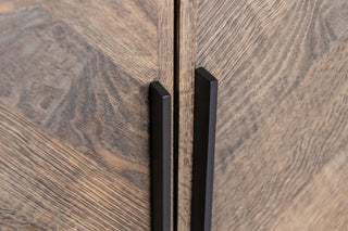 tiverton-oak-sideboard-three-door-silverback-handles