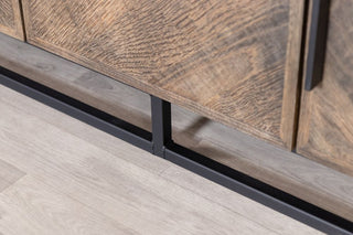 tiverton-oak-sideboard-three-door-silverback-base