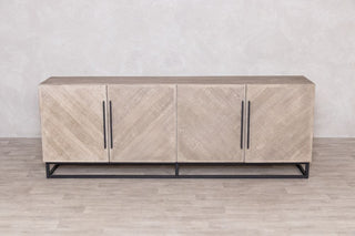 tiverton-oak-sideboard