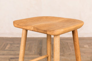 stool-top