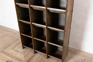 compartment-close-up