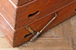 vaulting-box-style-a-close-up