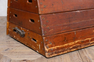 vaulting-box-style-b-close-up