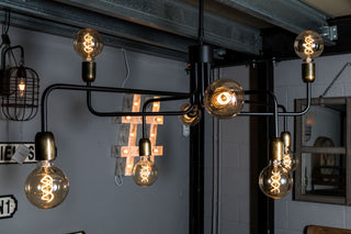 vela wire bulb light