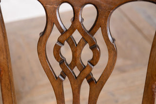 chippendale-chair-close-up-backrest