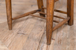light-vintage-chapel-chairs-legs