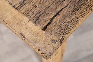 vintage-oak-coffee-table-corner