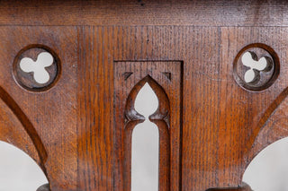 vintage-victorian-lectern-close-up-carvings