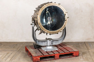 vintage-marine-search-light
